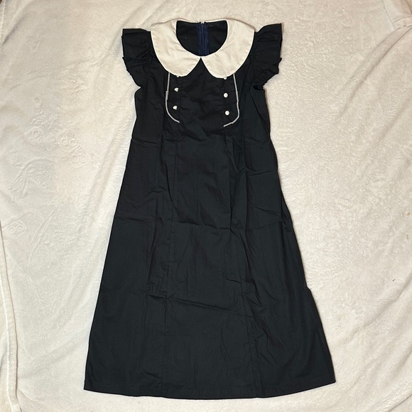 Other - NWOT Navy Peter Pan collar dress with ruffle & button details size 8/9